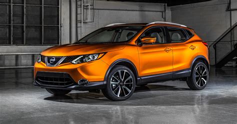 2017 Nissan Rogue sport photo