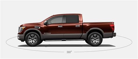 2017 Nissan Titan photo