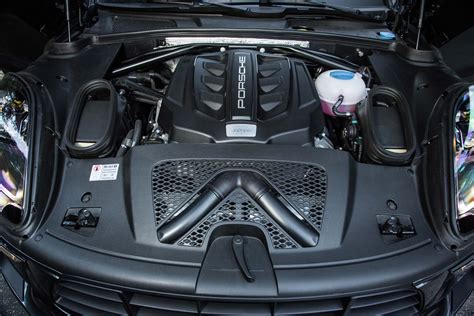 2017 Porsche Macan gts engine