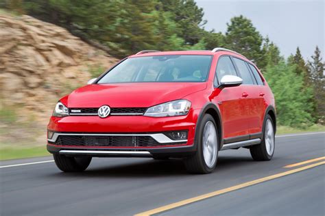 2017 Volkswagen Golf alltrack photo