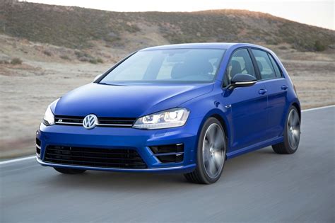 2017 Volkswagen Golf r photo