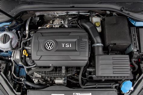 2017 Volkswagen Golf sportswagen engine