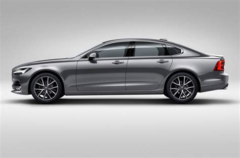 2017 Volvo S90 photo