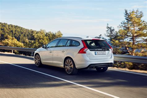 2017 Volvo V60 photo