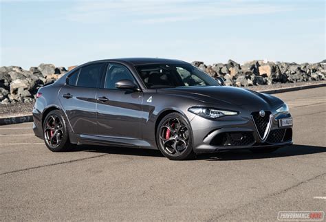 2018 Alfa romeo Giulia photo