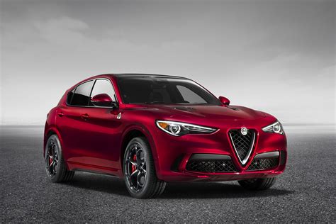 2018 Alfa romeo Stelvio photo