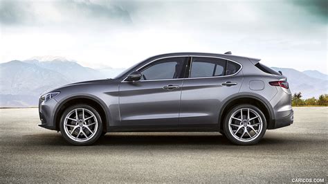 2018 Alfa romeo Stelvio photo