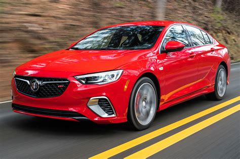 2018 Buick Regal photo