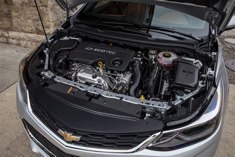 2018 Chevrolet Cruze engine