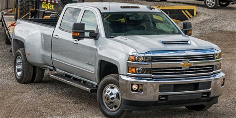 2018 Chevrolet Silverado 3500 engine