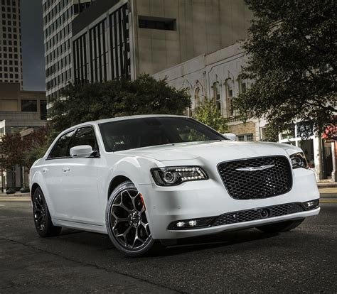 2018 Chrysler 300 photo