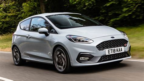 2018 Ford Fiesta photo