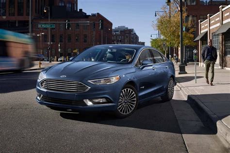 2018 Ford Fusion hybrid photo