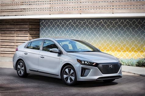 2018 Hyundai Ioniq plug-in hybrid engine