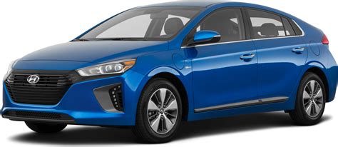 2018 Hyundai Ioniq plug-in hybrid photo