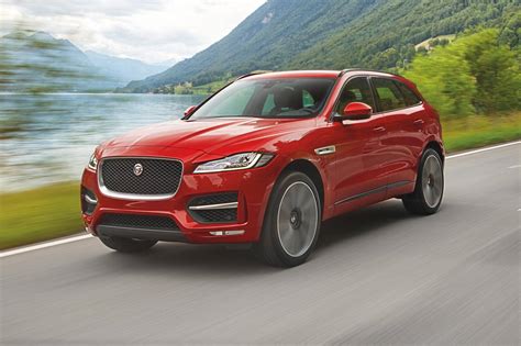 2018 Jaguar F-pace photo