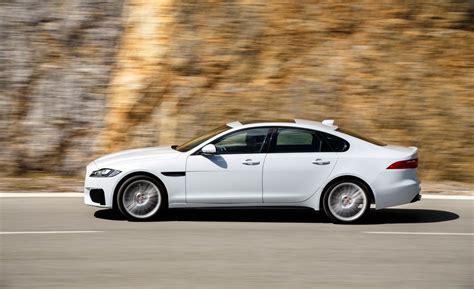 2018 Jaguar Xf photo