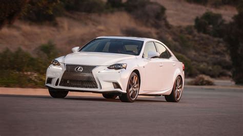 2018 Lexus Is 300 photo