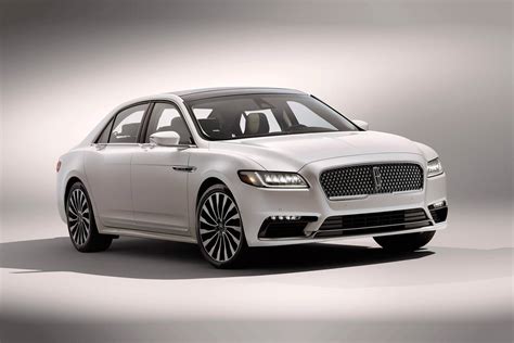 2018 Lincoln Continental photo