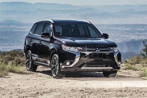 2018 Mitsubishi Outlander phev photo