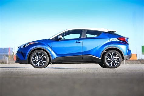 2018 Toyota C-hr photo