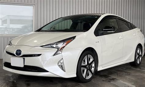 2018 Toyota Prius photo