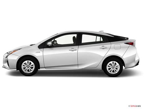 2018 Toyota Prius photo