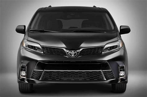 2018 Toyota Sienna photo