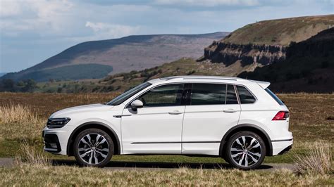 2018 Volkswagen Tiguan photo