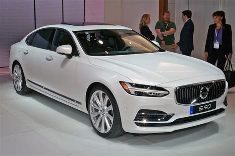 2018 Volvo S90 photo