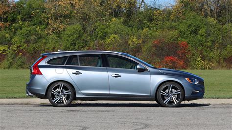 2018 Volvo V60 photo