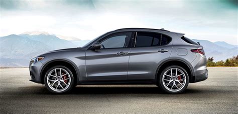 2019 Alfa romeo Stelvio photo