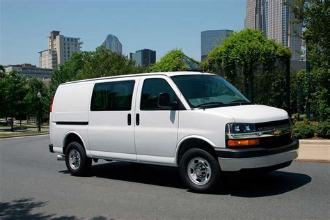 2019 Chevrolet Express engine