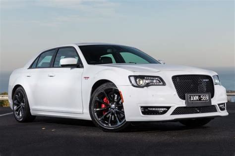 2019 Chrysler 300 photo