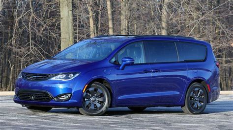 2019 Chrysler Pacifica hybrid engine