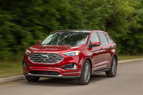 2019 Ford Edge photo