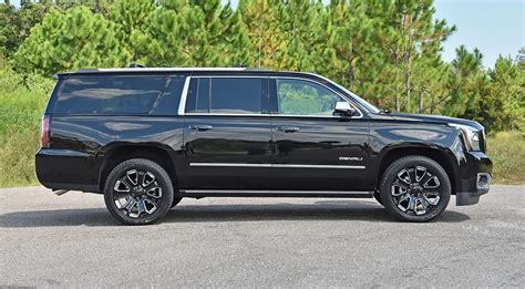 2019 Gmc Yukon denali photo