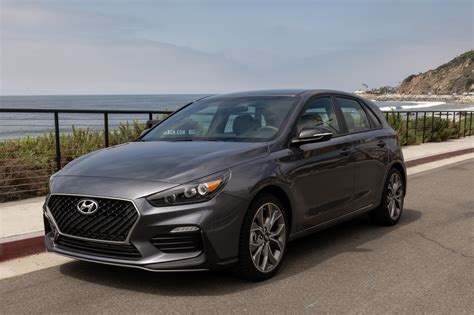 2019 Hyundai Elantra gt photo