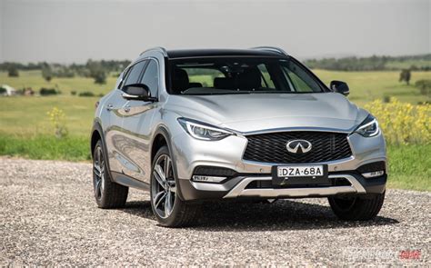 2019 Infiniti Qx30 photo