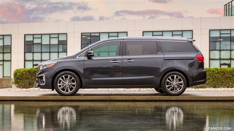 2019 Kia Sedona photo