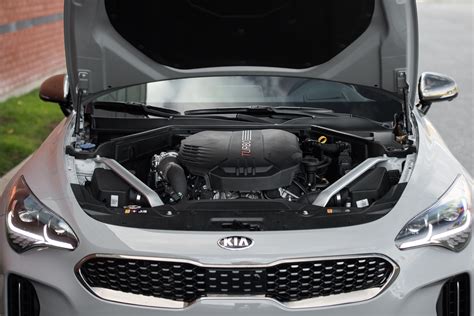 2019 Kia Stinger engine