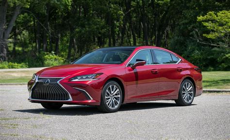 2019 Lexus Es photo