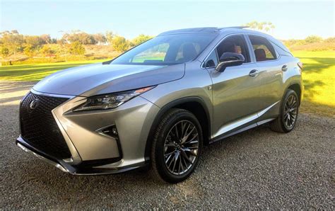 2019 Lexus Rx photo