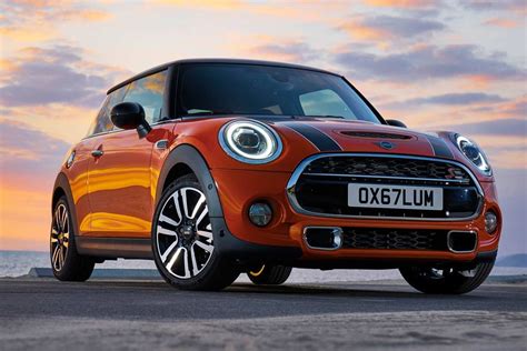 2019 Mini Cooper s photo