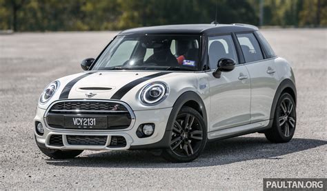 2019 Mini Cooper photo