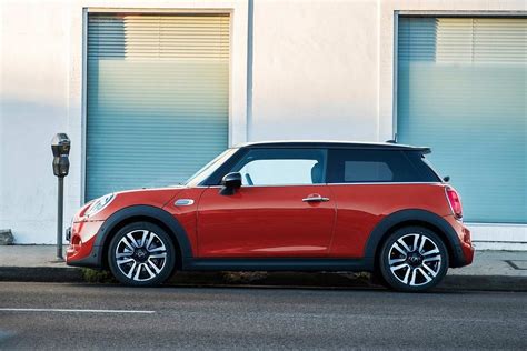 2019 Mini Cooper photo