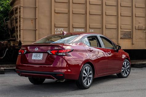 2019 Nissan Versa photo