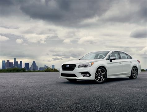 2019 Subaru Legacy photo