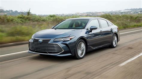 2019 Toyota Avalon hybrid engine