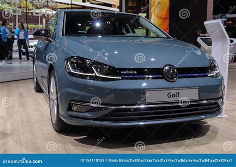 2019 Volkswagen Golf photo